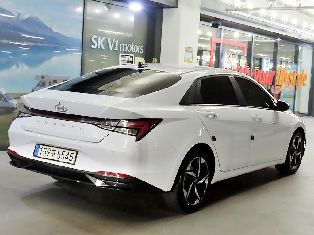 HYUNDAI Avante - Vista 4