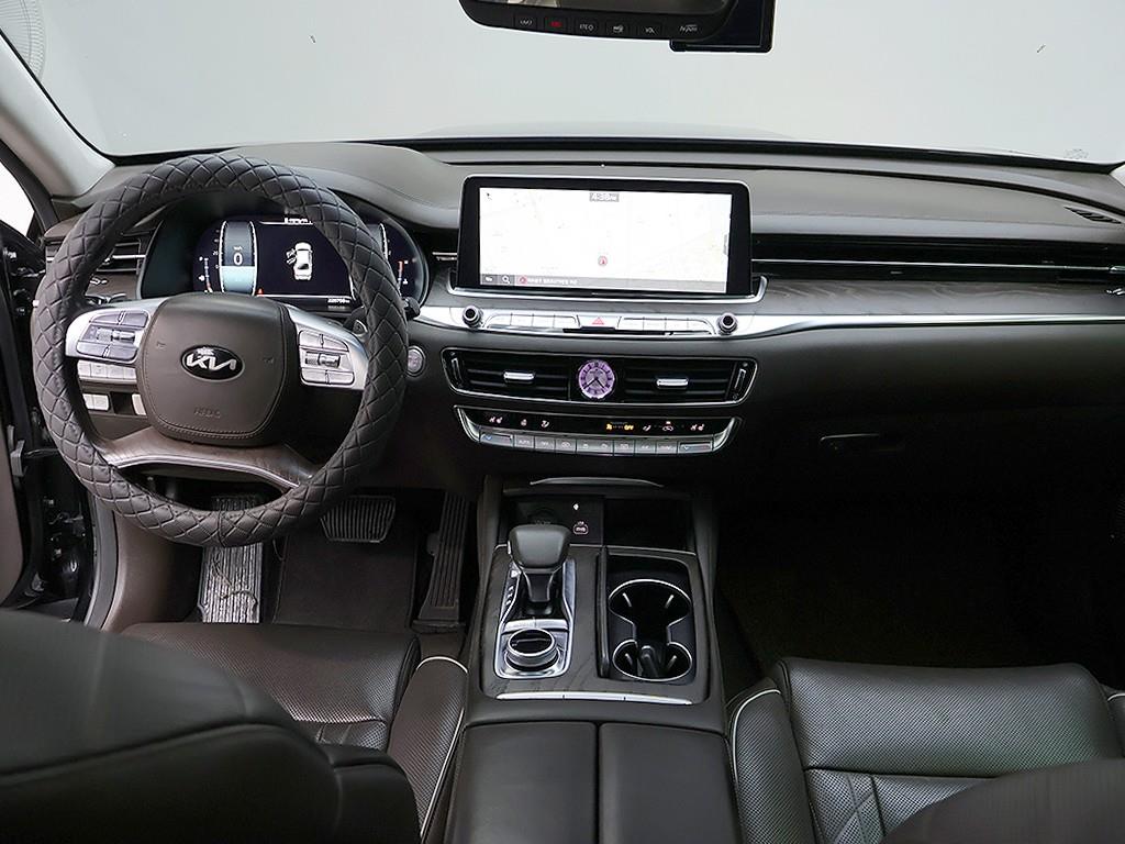 KIA K9 - Vista 9