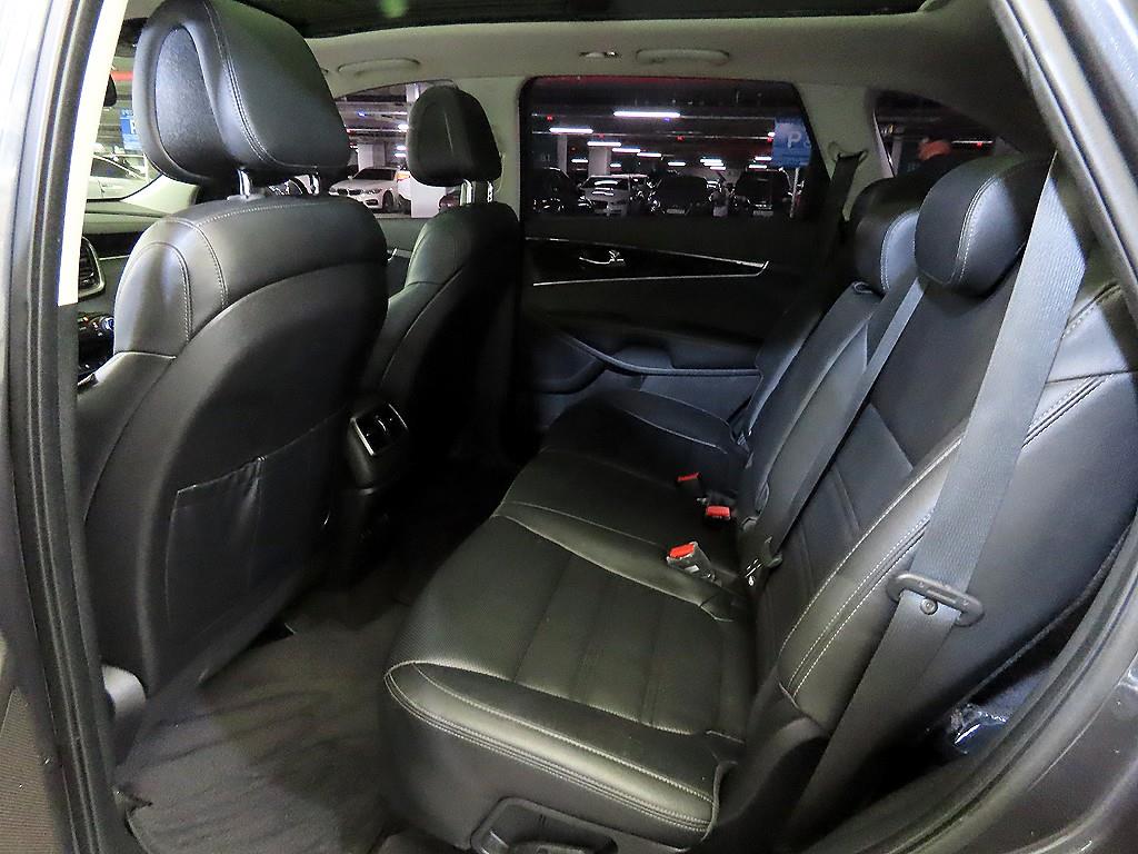 KIA Sorento - Vista 7