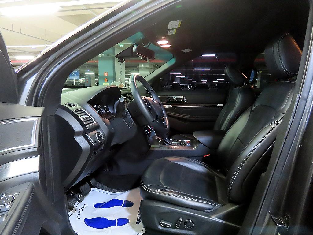 Ford Explorer - Vista 6