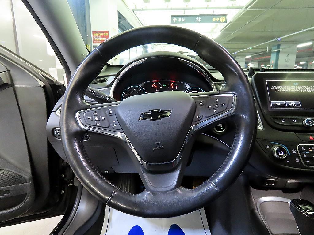 Chevrolet Malibu - Vista 8