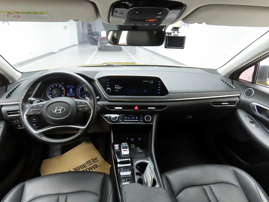 HYUNDAI Sonata - Vista 6