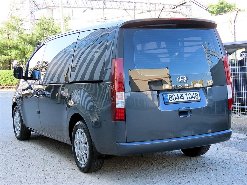 HYUNDAI Staria - Vista 3
