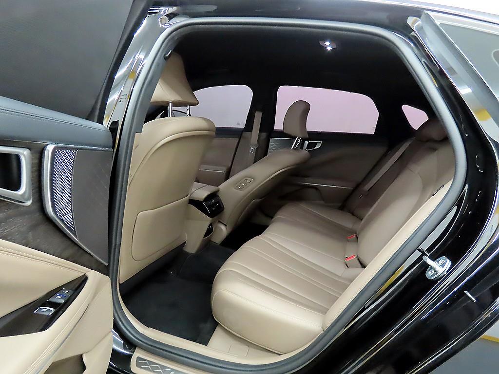 KIA K8 - Vista 6