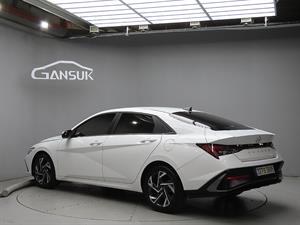 HYUNDAI Avante - Vista 6