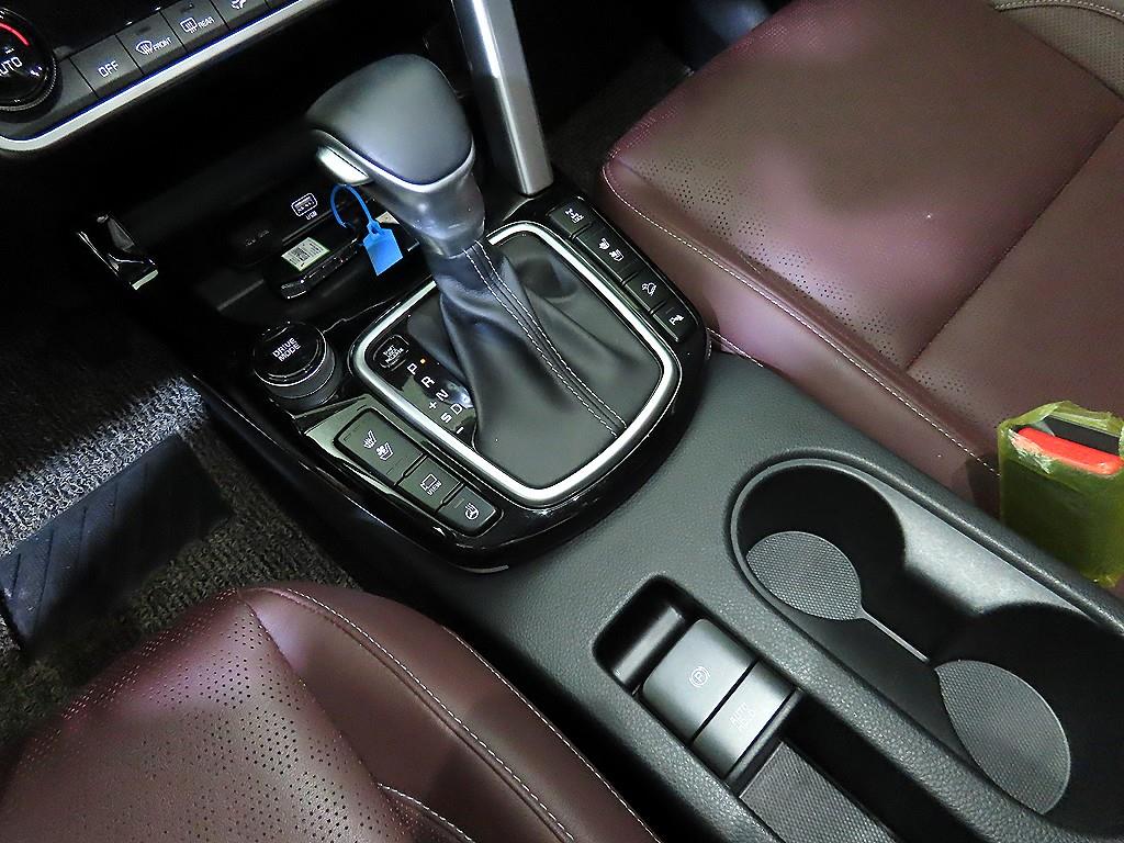 KIA Seltos - Vista 12