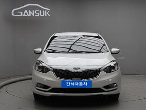 KIA K3 - Vista 2