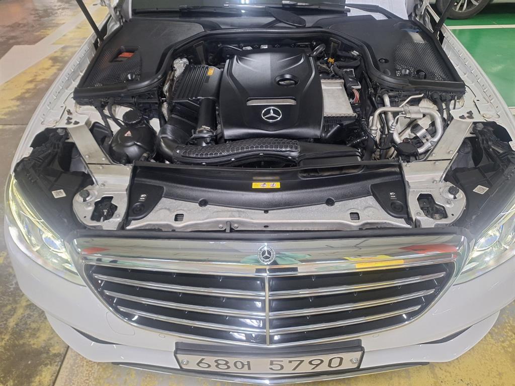 Mercedes Benz E class 2019 Blanco - Importación desde Corea - HF Imports Iquique - Foto 18