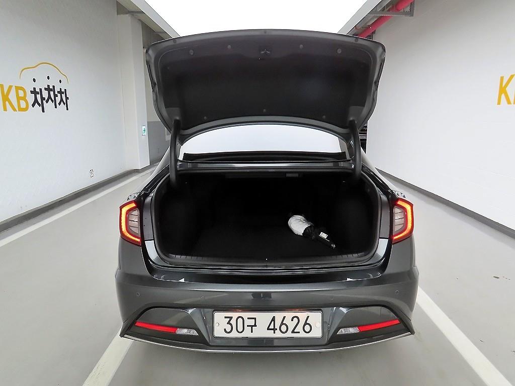 HYUNDAI Sonata - Vista 5