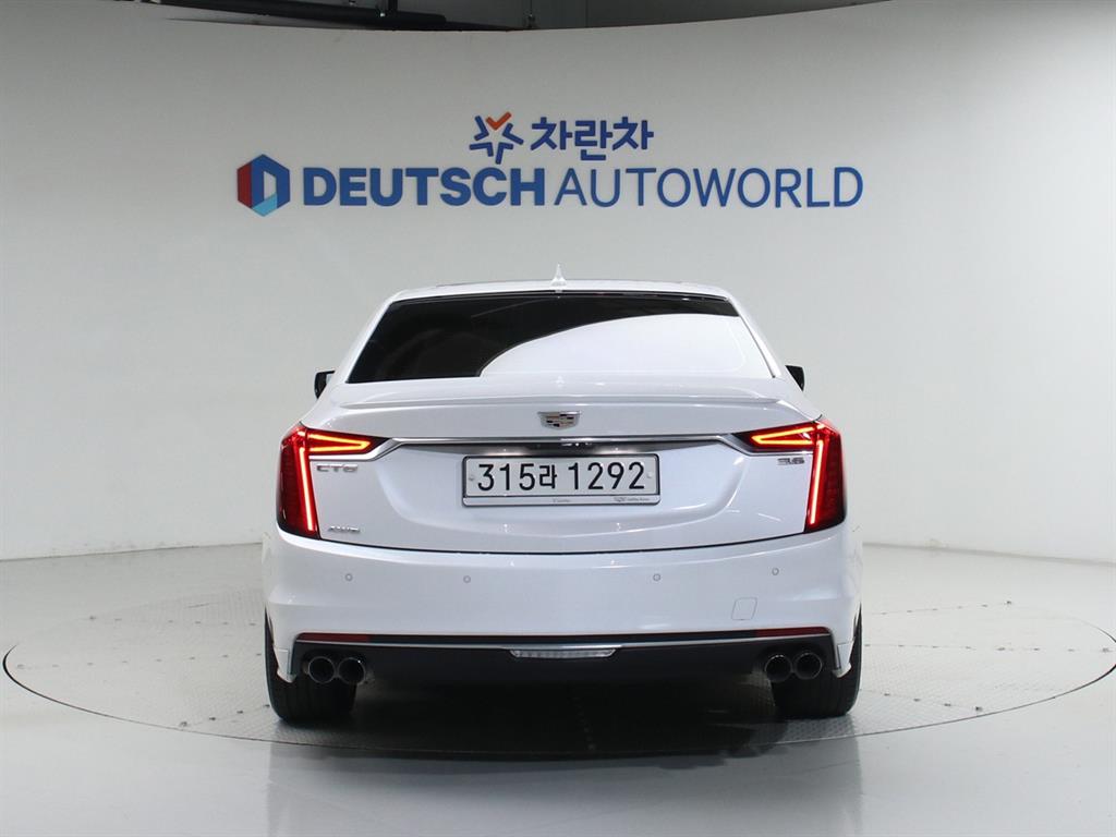 Cadillac CT6 - Vista 4