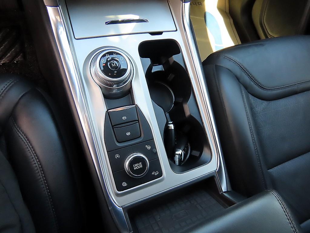 Ford Explorer - Vista 10
