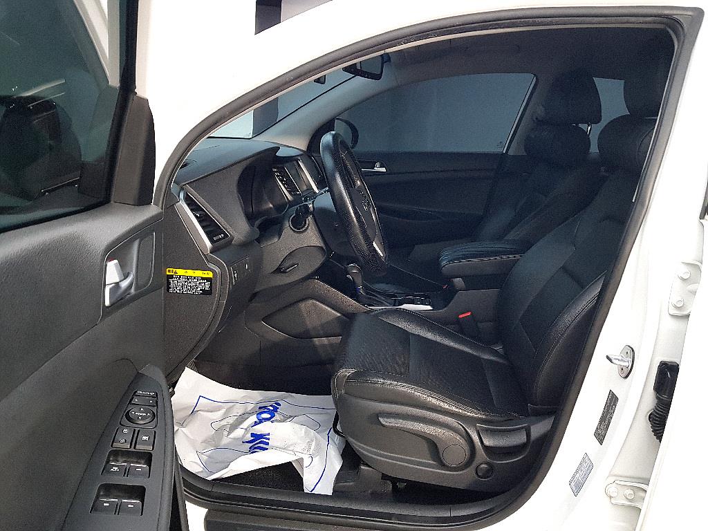 HYUNDAI Tucson - Vista 8