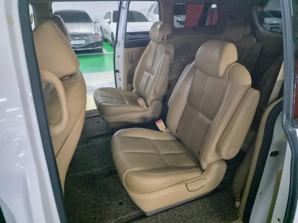 KIA Carnival 2016 Blanco - Importación desde Corea - HF Imports Iquique - Foto 19