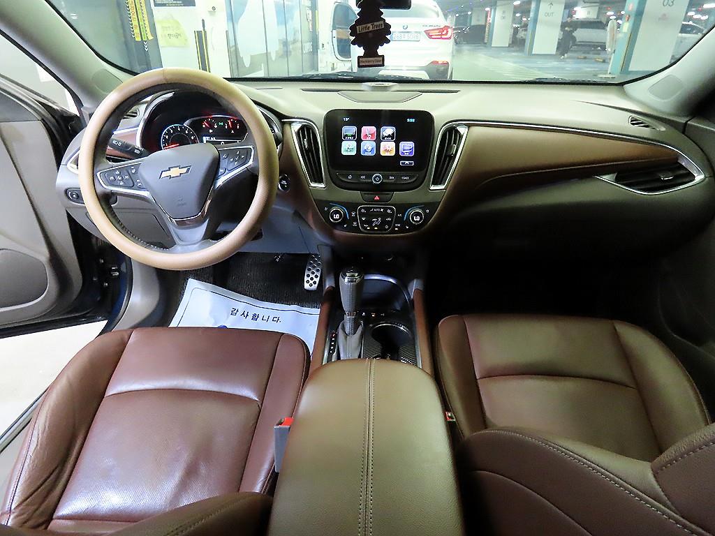 Chevrolet Malibu - Vista 10