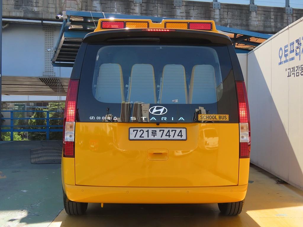 HYUNDAI Staria - Vista 3