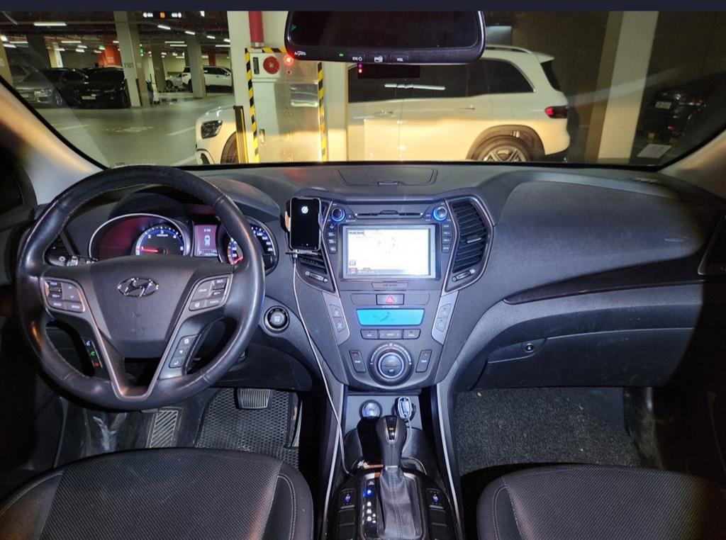 HYUNDAI Santa Fe - Vista 3