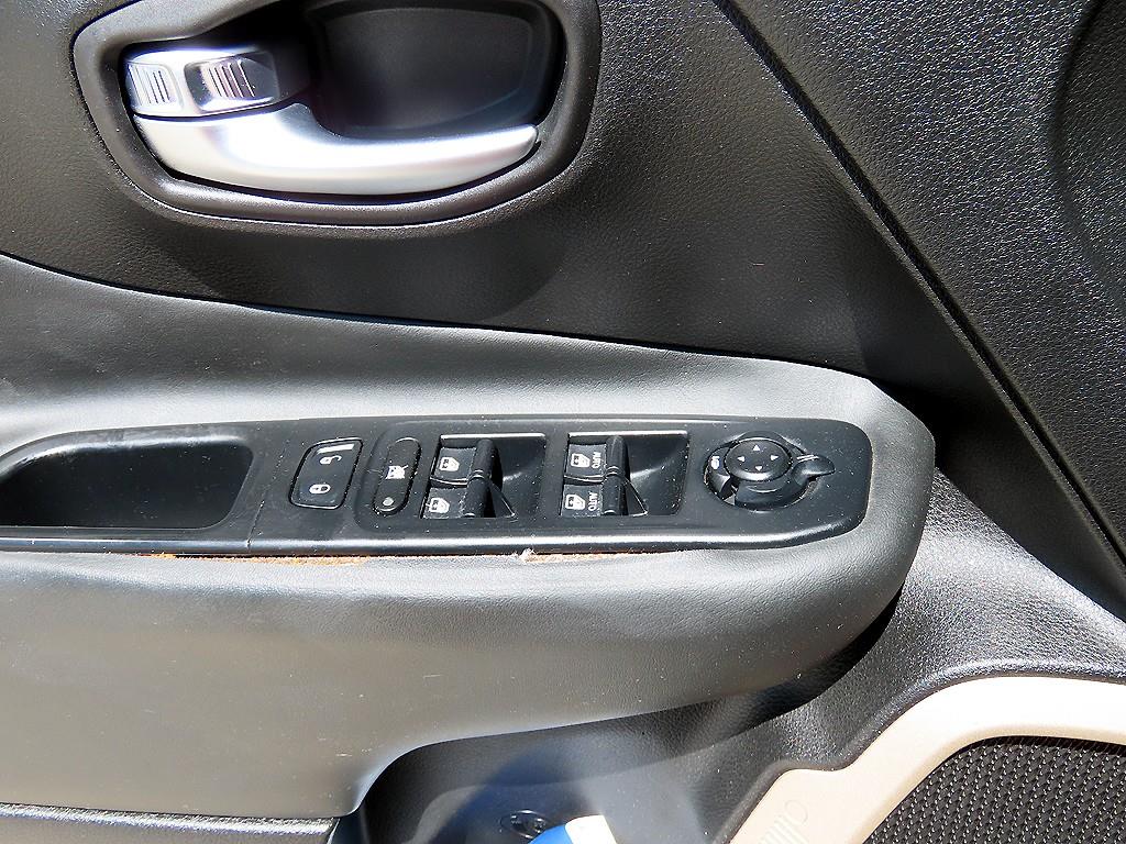 Jeep Renegade - Vista 11