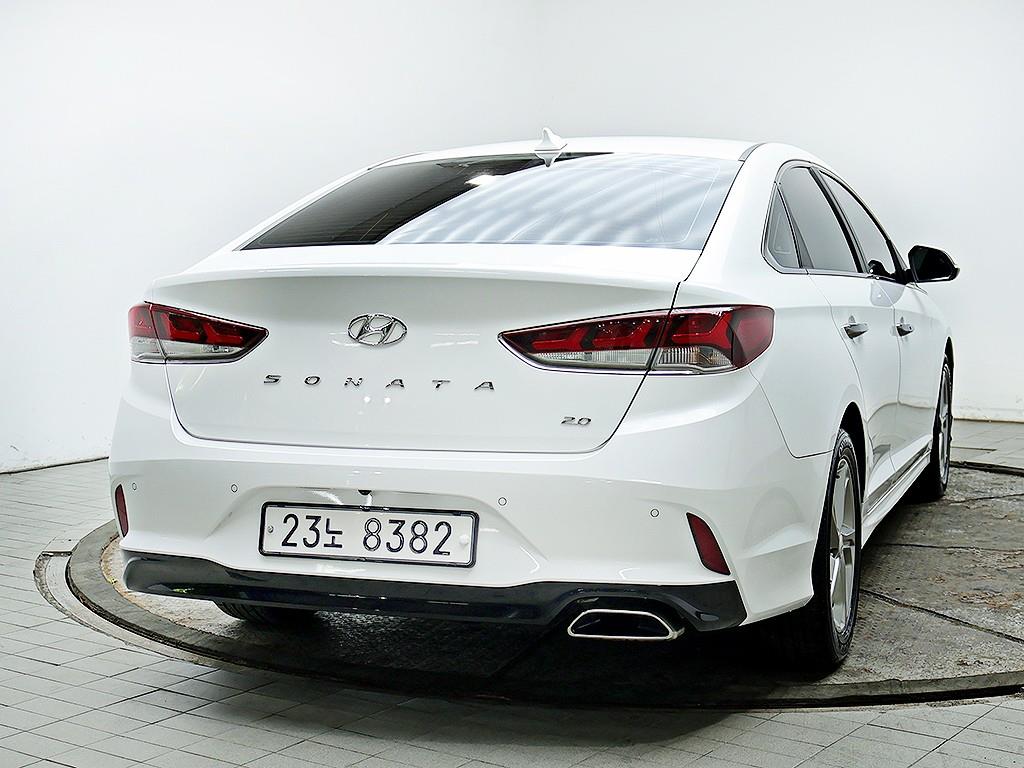 HYUNDAI Sonata - Vista 5