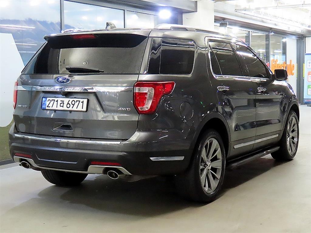 Ford Explorer - Vista 4