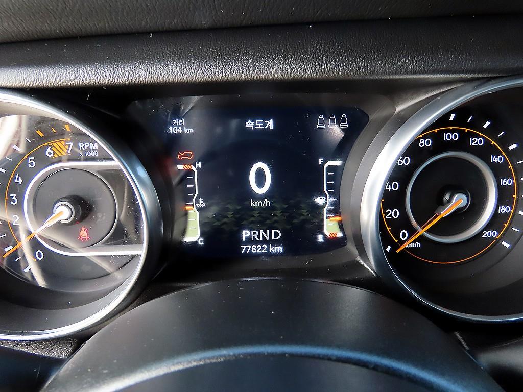 Jeep Wrangler - Vista 9