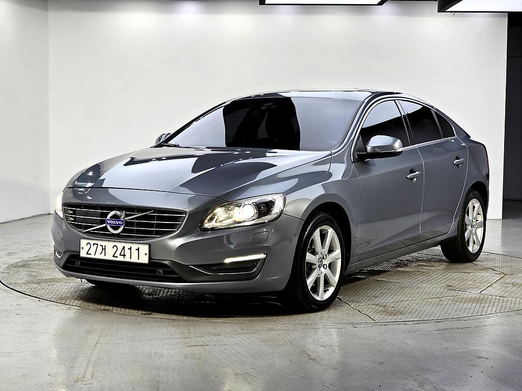 Volvo S60 2018 Gris - Importación desde Corea - HF Imports Iquique - Foto 1