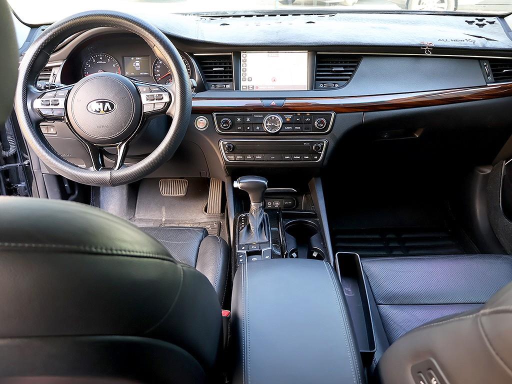 KIA K7 - Vista 9