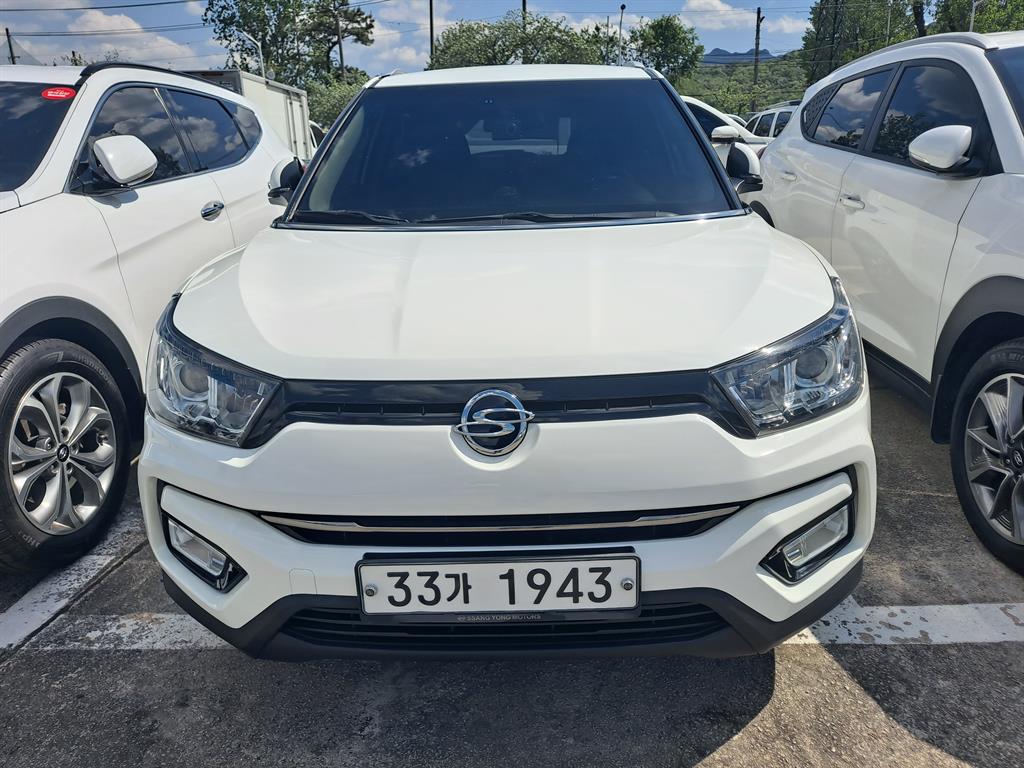 Ssangyong Tivoli - Vista 3