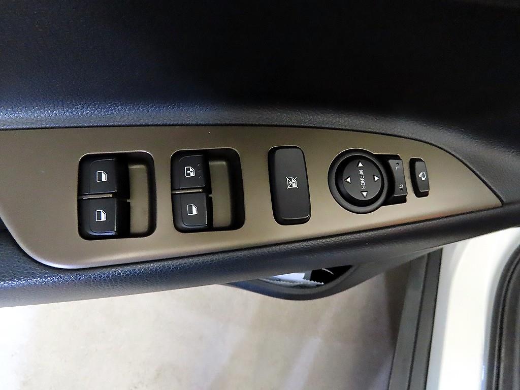 KIA Stonic - Vista 12
