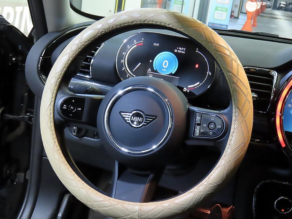 Mini Clubman - Vista 8