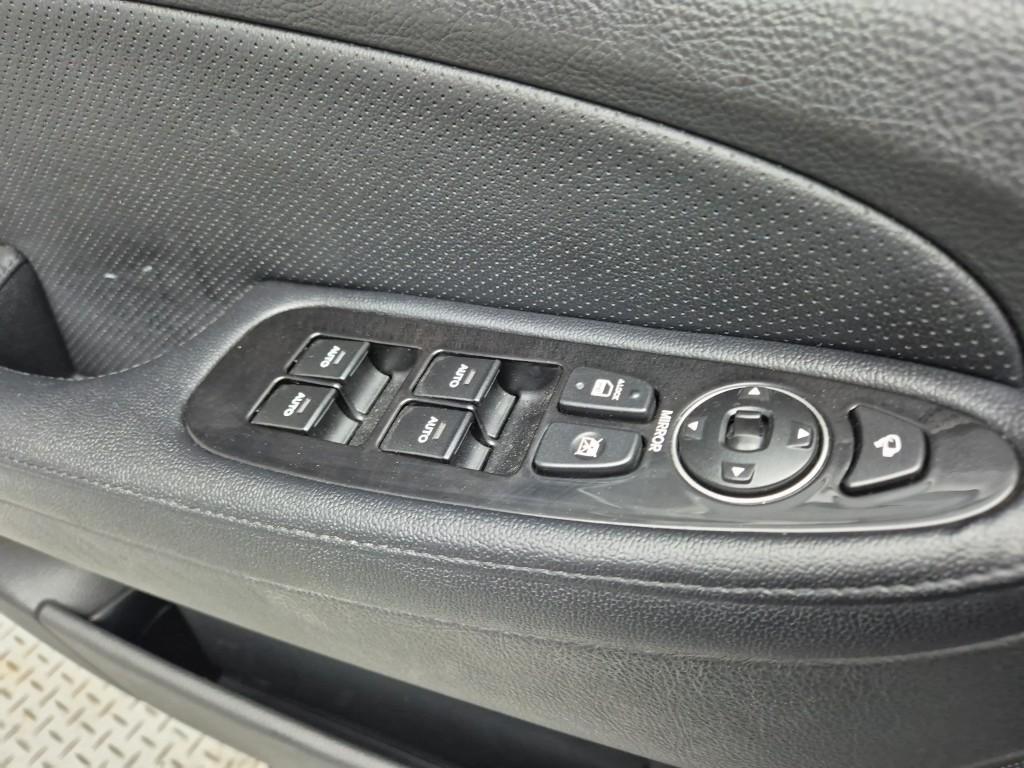 HYUNDAI Genesis 2012 Plateado - Importación desde Corea - HF Imports Iquique - Foto 17