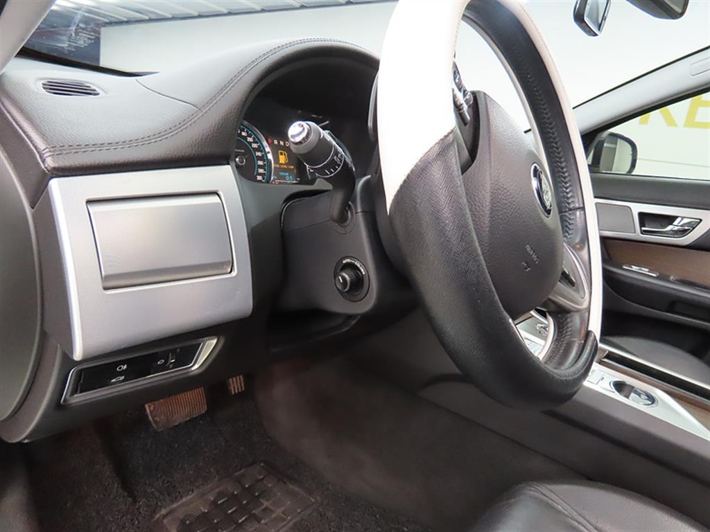 Jaguar XF 2015 Blanco - Importación desde Corea - HF Imports Iquique - Foto 14