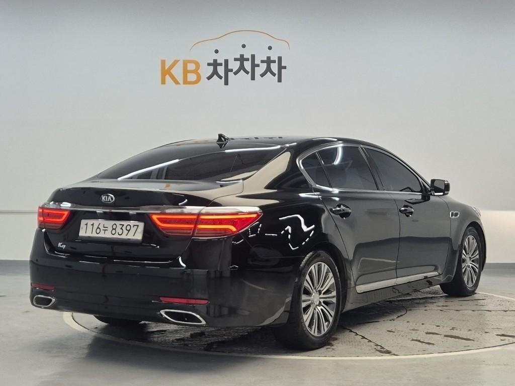 KIA K9 - Vista 3