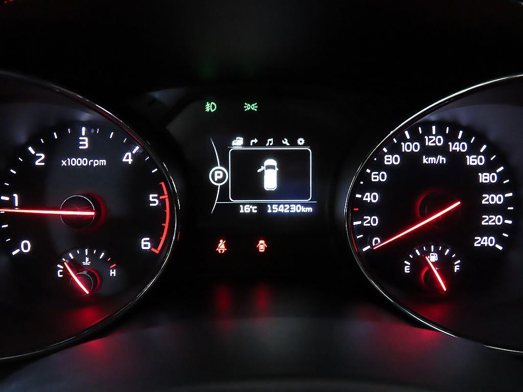 KIA Carnival - Vista 9