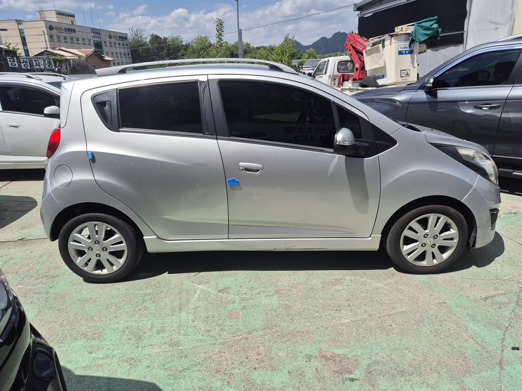 Chevrolet Spark - Vista 4