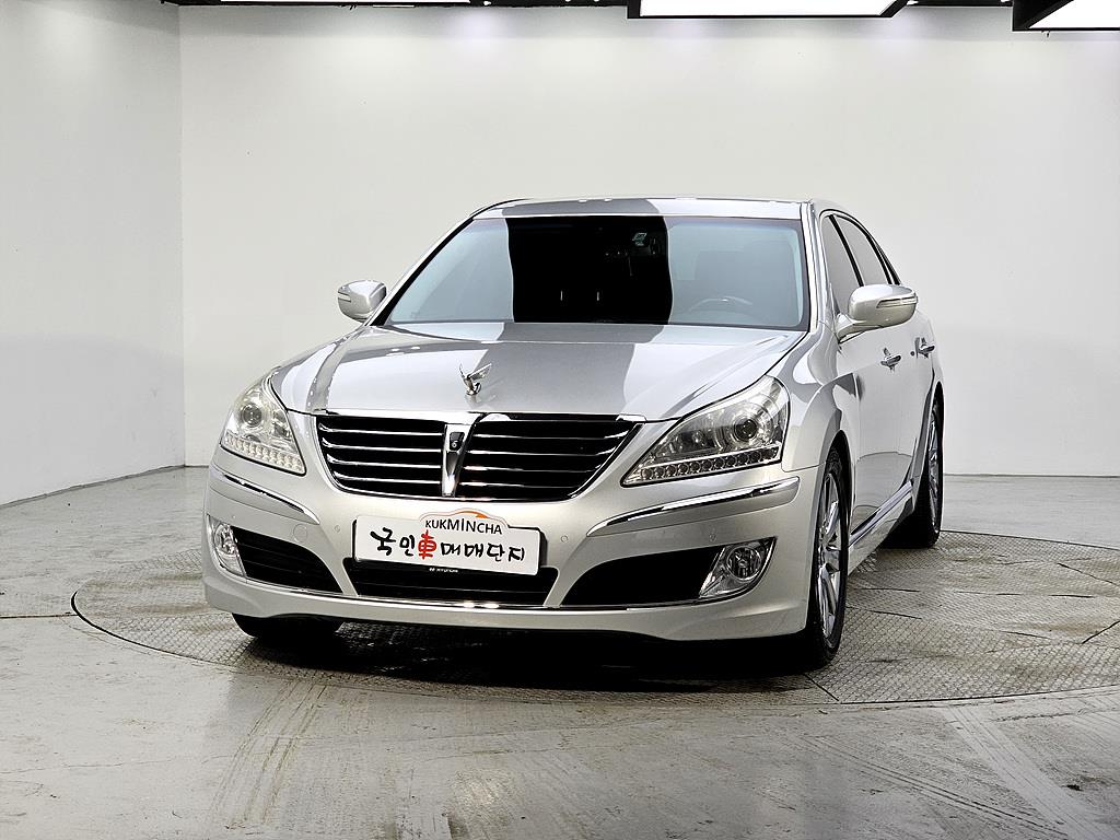 HYUNDAI Equus - Vista 2