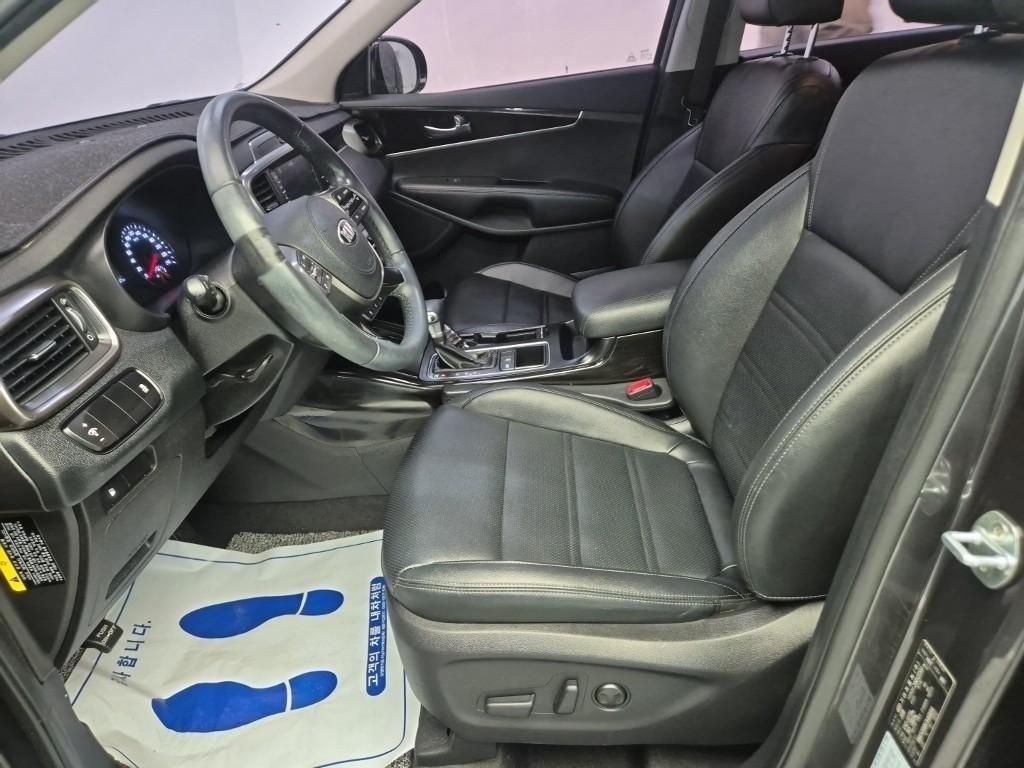 KIA Sorento - Vista 11