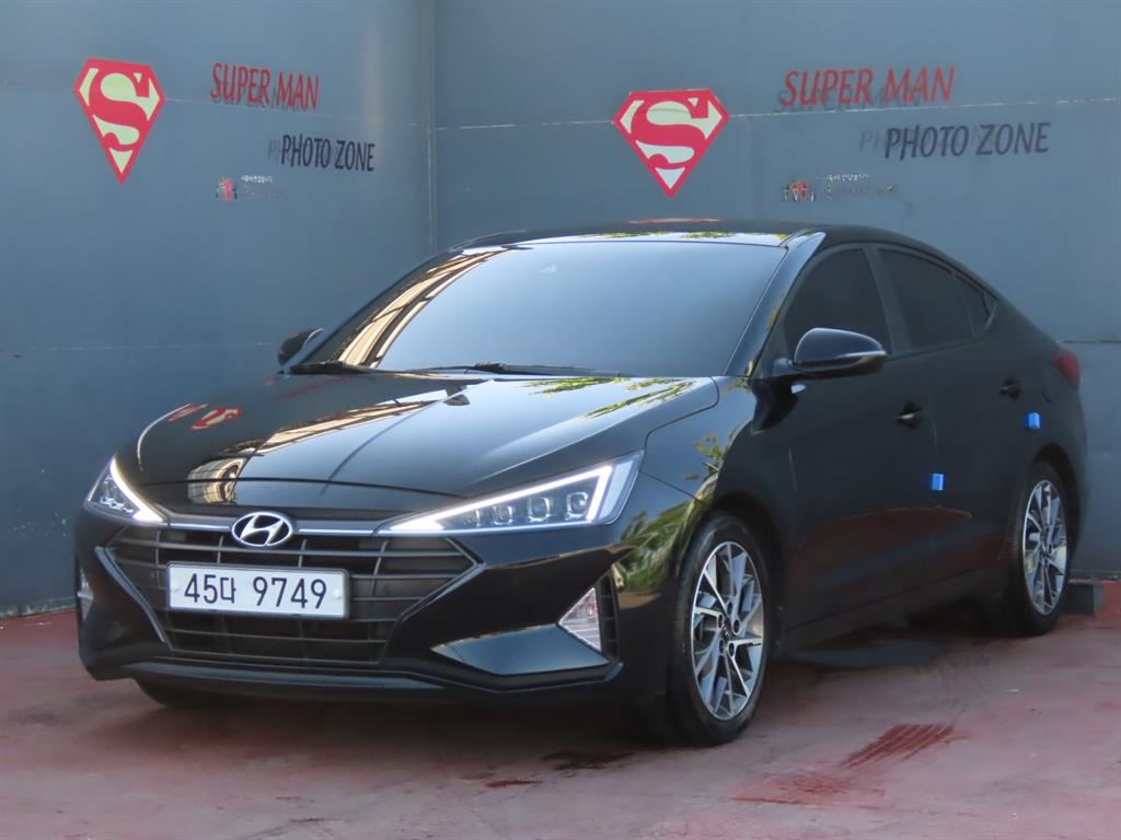HYUNDAI Avante 2019 Negro - Importación desde Corea - HF Imports Iquique - Foto 1