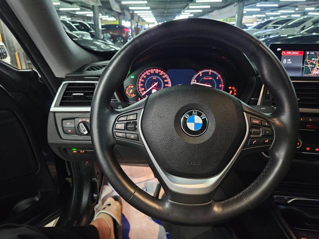 BMW Gran Turismo - Vista 7