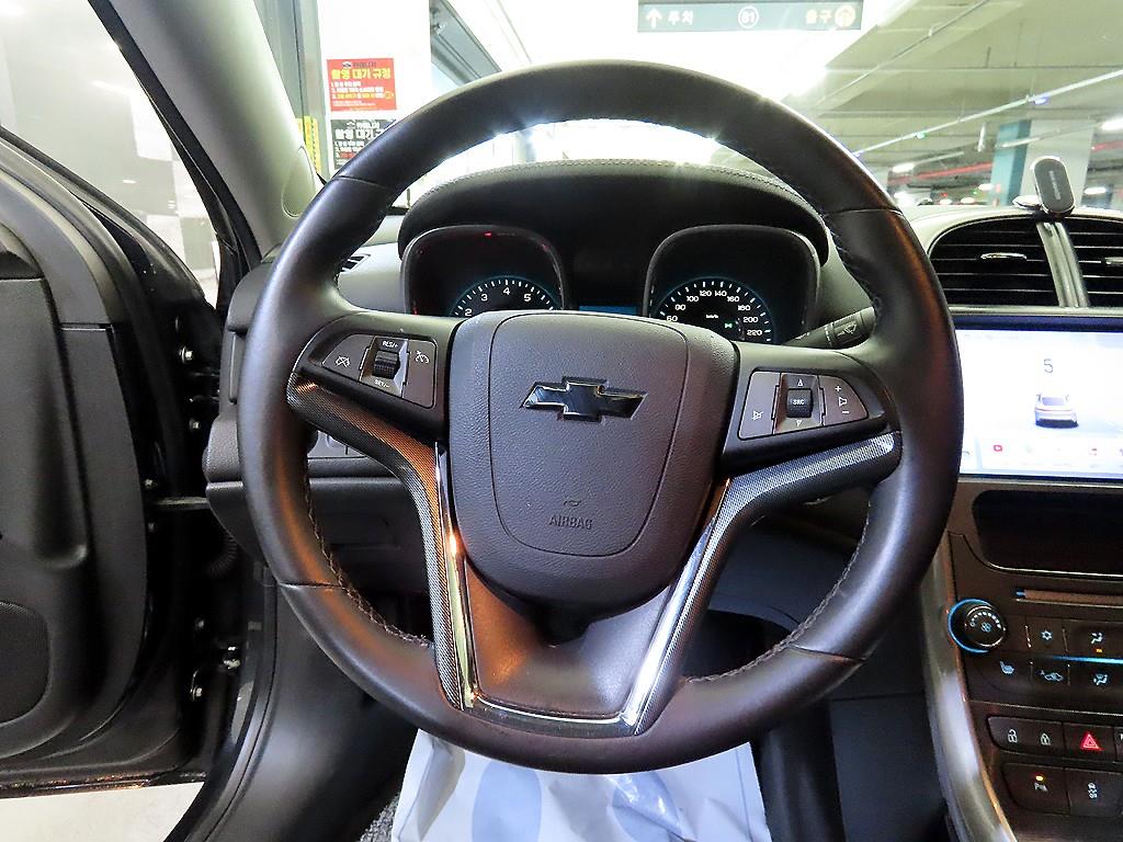 Chevrolet Malibu - Vista 8
