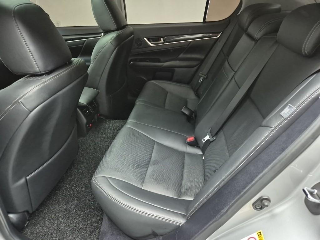Lexus GS - Vista 12