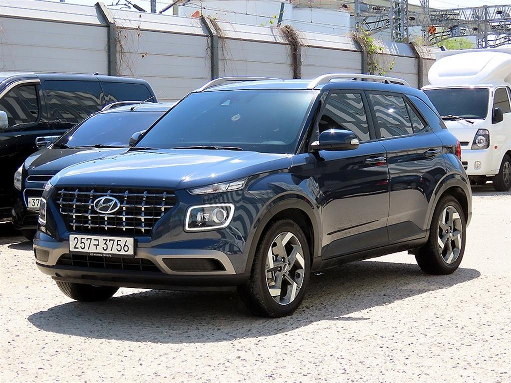 HYUNDAI Venue - Vista 2