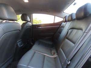HYUNDAI Avante - Vista 12