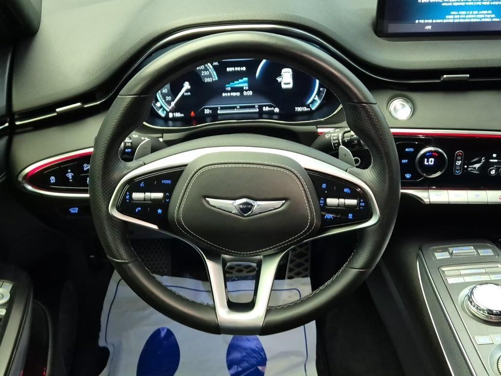 Genesis GV70 - Vista 9