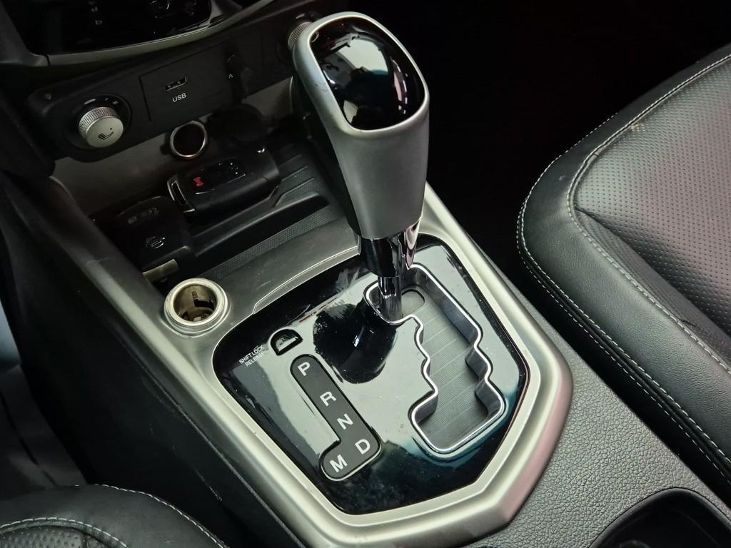 Ssangyong Tivoli - Vista 8