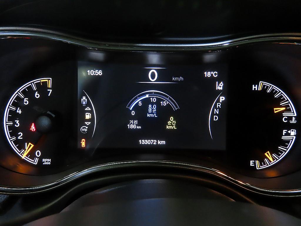 Jeep Cherokee - Vista 9