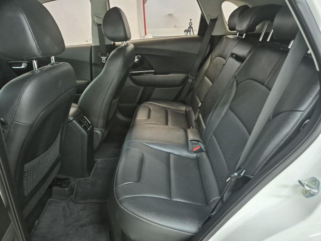 KIA Niro - Vista 12