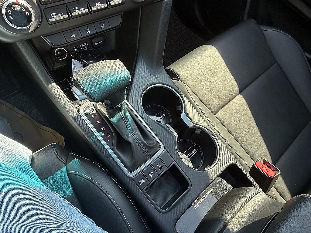 KIA Sportage - Vista 11