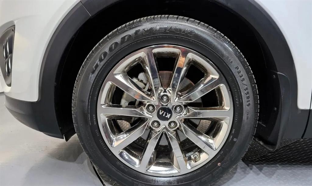 KIA Sorento - Vista 5