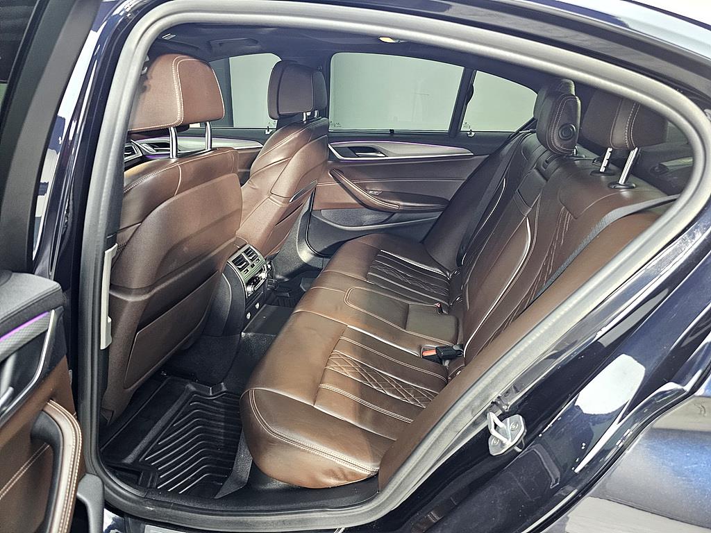 BMW 5 Series - Vista 9