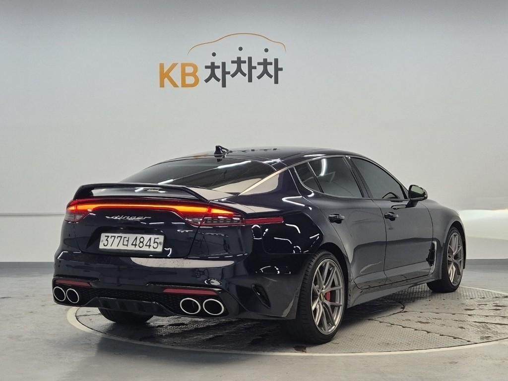 KIA Stinger - Vista 3